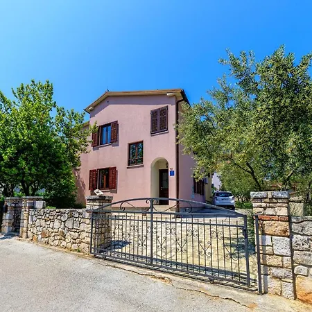 Lavanda Apartment *