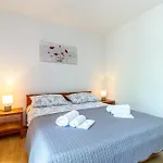 Apartament Lavanda *